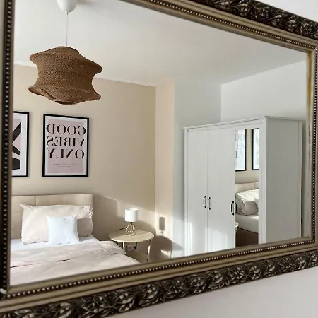 Gemuetliche, Zentrale Nahe Uni & Duesseldorf Appartement *