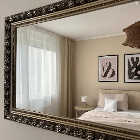 Gemuetliche, Zentrale Nahe Uni & Duesseldorf Appartement