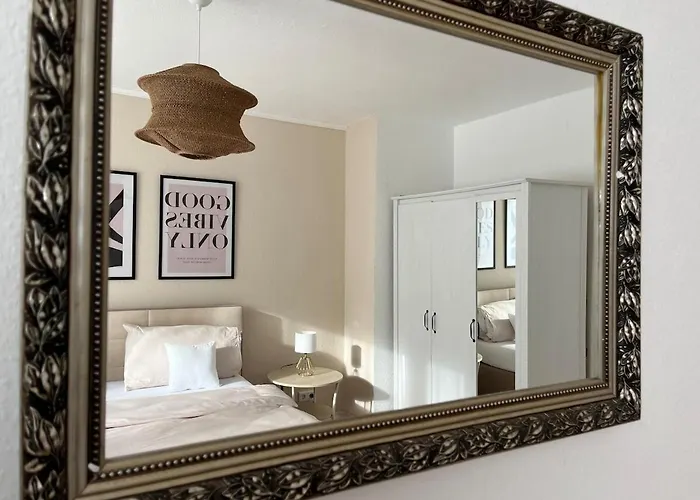 Gemuetliche, Zentrale Nahe Uni & Duesseldorf Appartement *